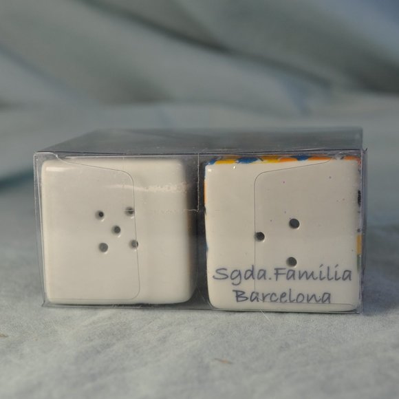 Antoni Gaudi barcelona mosaic salt & pepper shakers NIP (w1244) - Picture 5 of 8